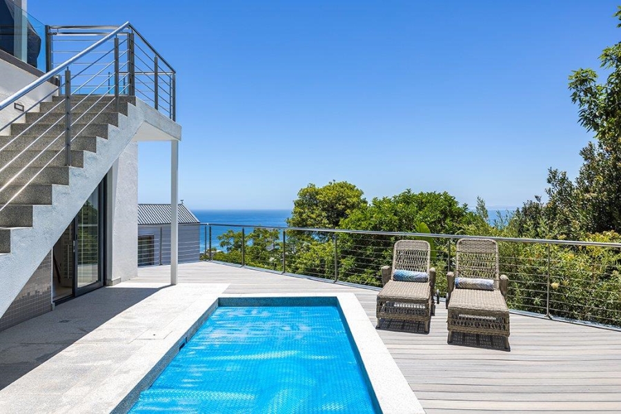 4 Bedroom Property for Sale in Fresnaye Western Cape